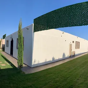 Villa Familiale Avec Piscine A Golf